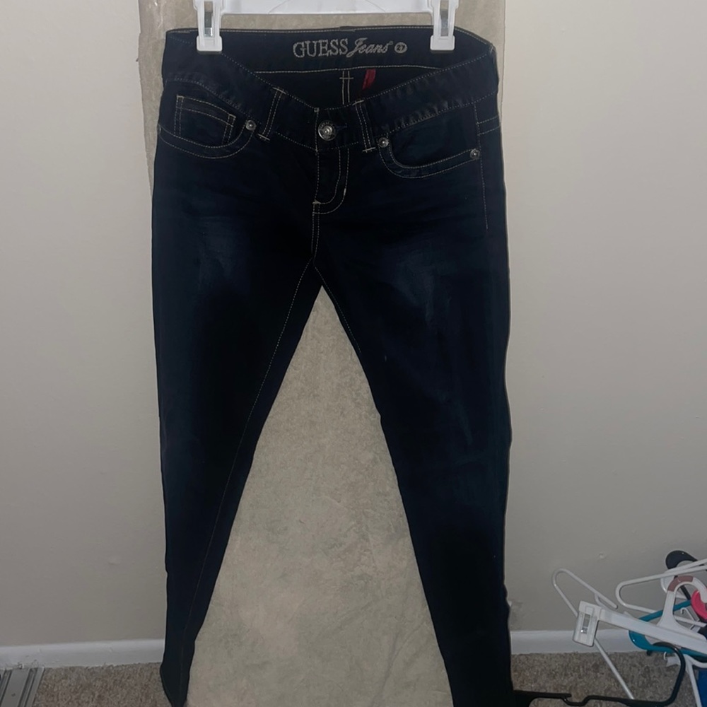 Size 27 GUESS Jeans